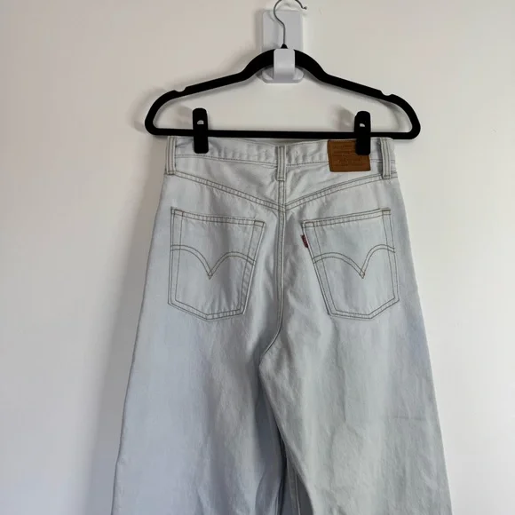 Levi's Women's Sky Blue Wide Leg Jeans - Picture 7 of 13